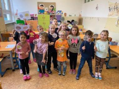 Dobrodruzi v&nbsp;listopadu